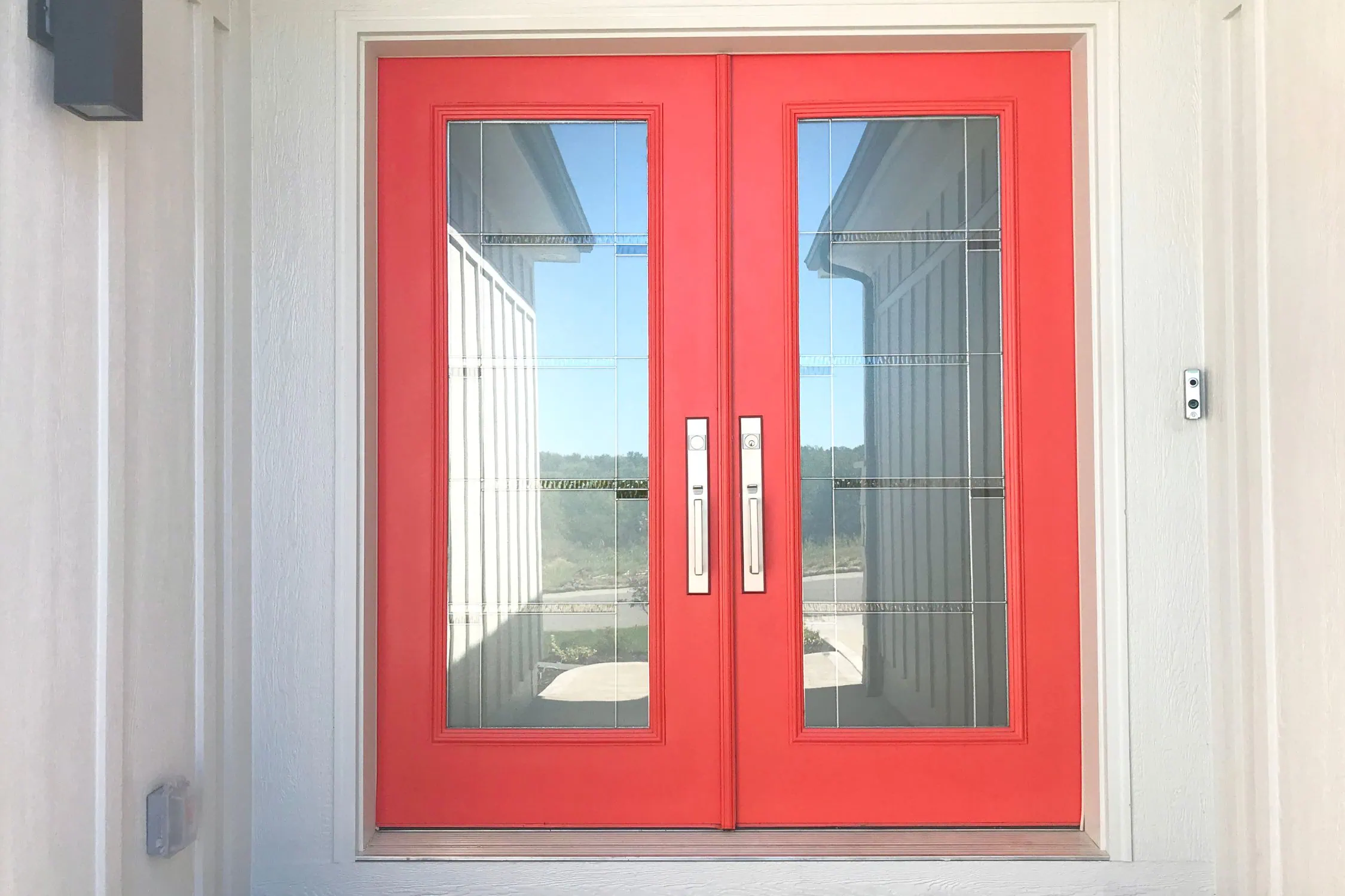 double door vs single door - peach entry double door